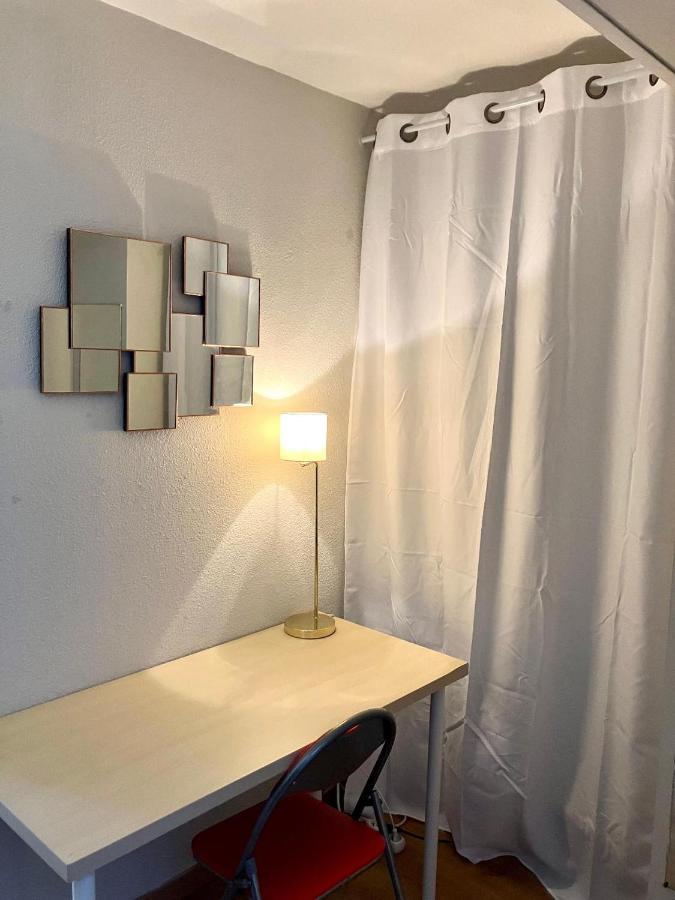 Appartement 2 Pieces En Etage Eleve, Centre-Ville Au Calme, Petite Vue Mer Nice Exterior foto